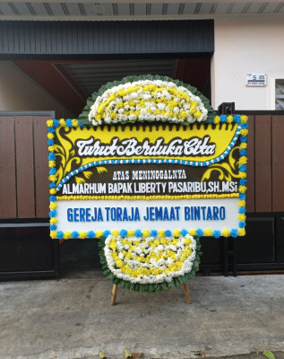 Papan Bunga Duka di Bunut Hulu