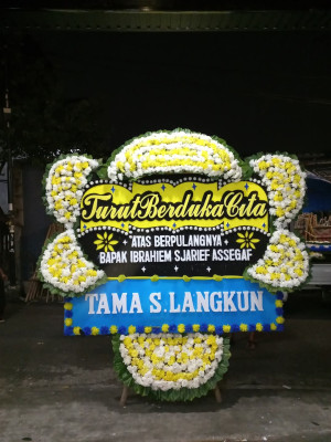 Papan Bunga Duka di Bunut Hulu